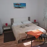 Apartament Sandra *