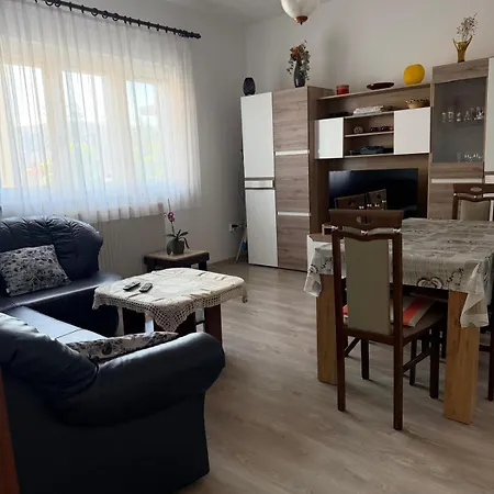 Sandra Apartment *